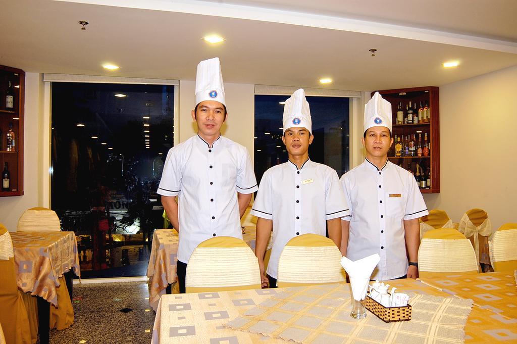 นัม ฮาง โฮเต็ล นาตรัง Hotel ญาจาง ภายนอก รูปภาพ