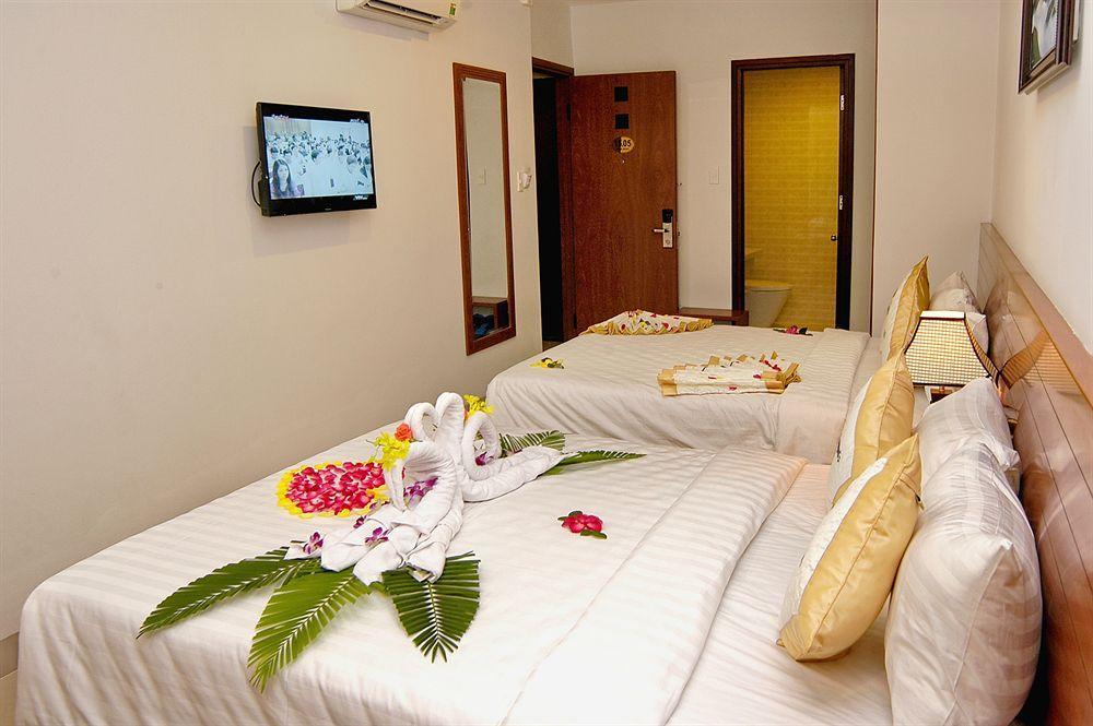 นัม ฮาง โฮเต็ล นาตรัง Hotel ญาจาง ภายนอก รูปภาพ