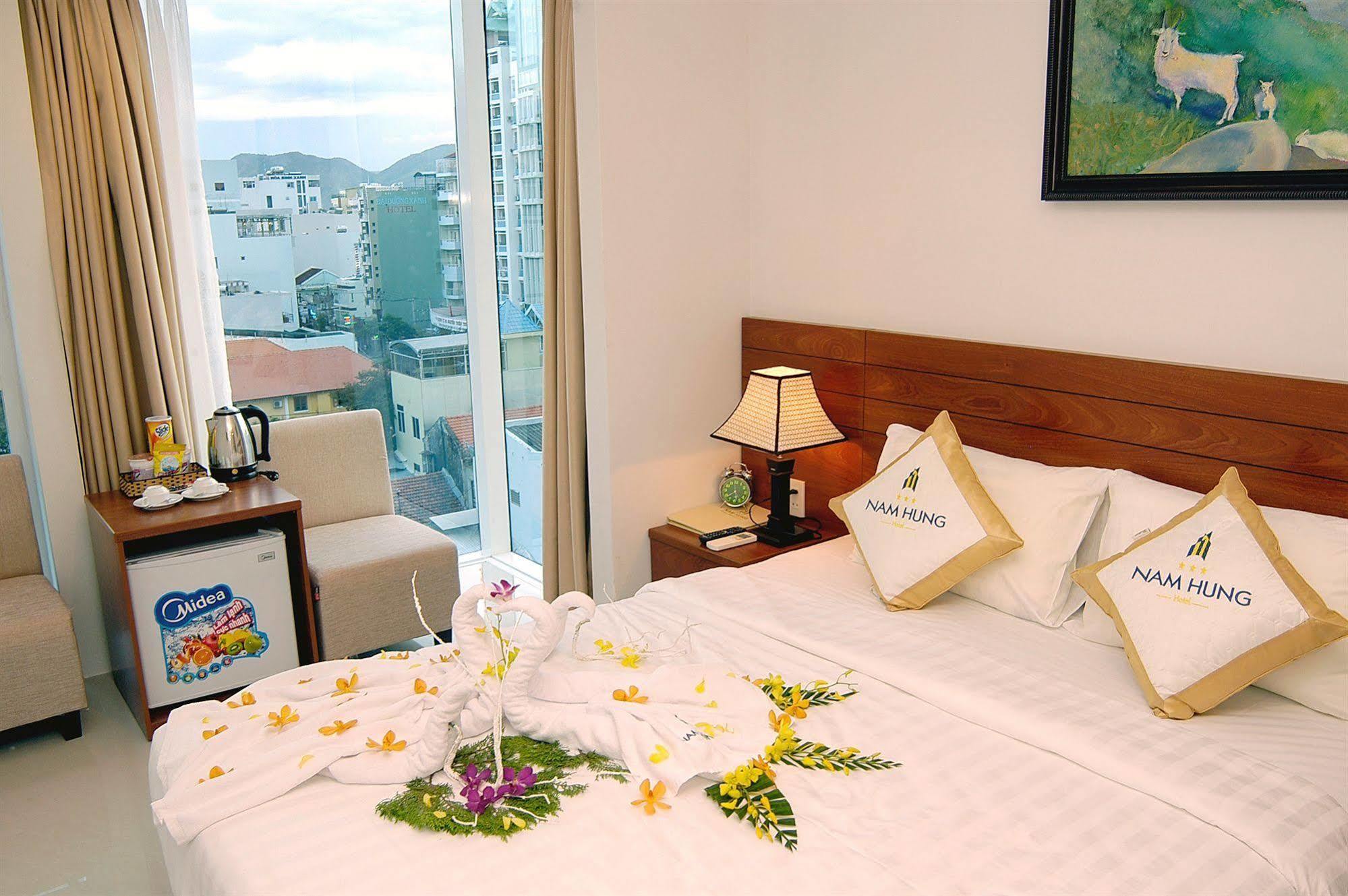นัม ฮาง โฮเต็ล นาตรัง Hotel ญาจาง ภายนอก รูปภาพ